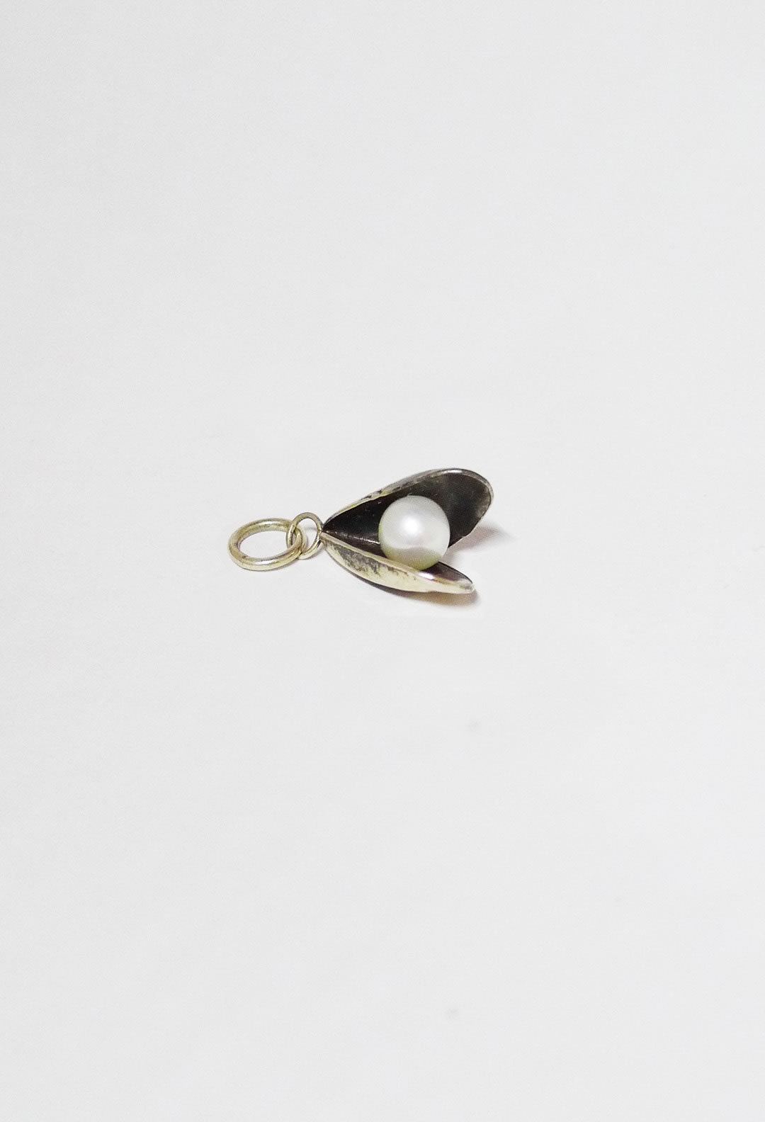 Oxidised Silver Mussel Necklace